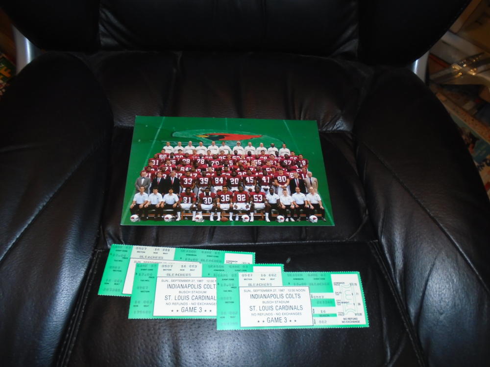 1987 ST. LOUIS CARDINALS NFL FOOTBALL LAST YEAR TEAM CHRISTMAS CARD WITH 3 FULL TICKETS